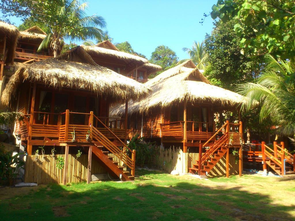 Ten Moons Lipe Resort Rom bilde