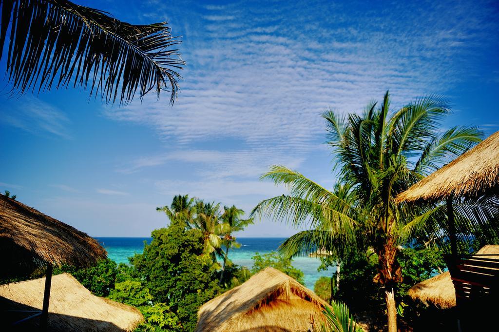 Ten Moons Lipe Resort Rom bilde